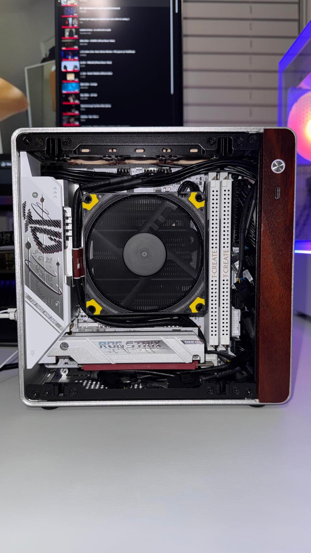 Cooler and memory side of the compact client PC